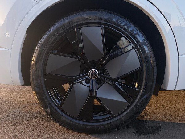 Used Volkswagen Touareg 2025 for sale - 75497986: Photo 6
