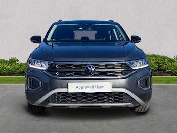 Used Volkswagen T-Roc 2023 for sale - 79371868: Photo