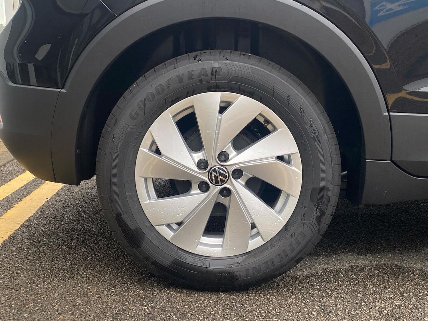 Used Volkswagen T-Cross 2025 for sale - 76159523: Photo 6