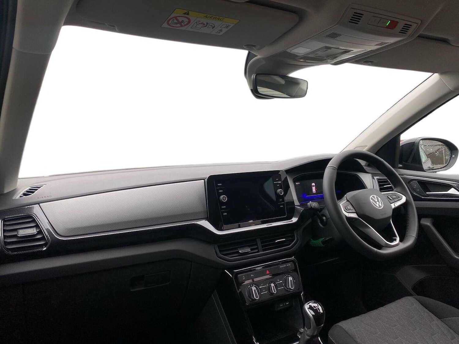 Used Volkswagen T-Cross 2025 for sale - 76159523: Photo 7