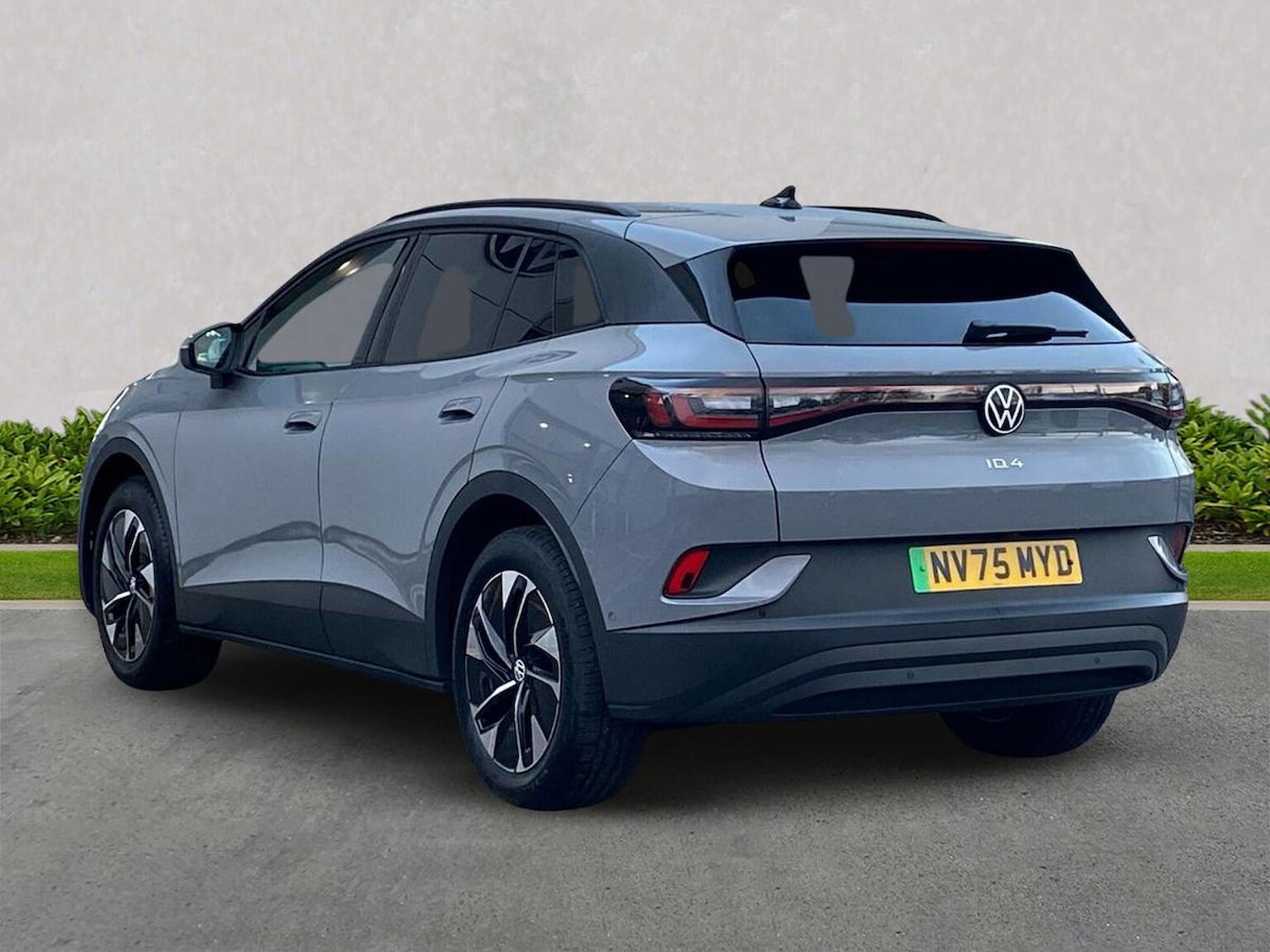 Used Volkswagen ID.4 2025 for sale - 76885042: Photo 2