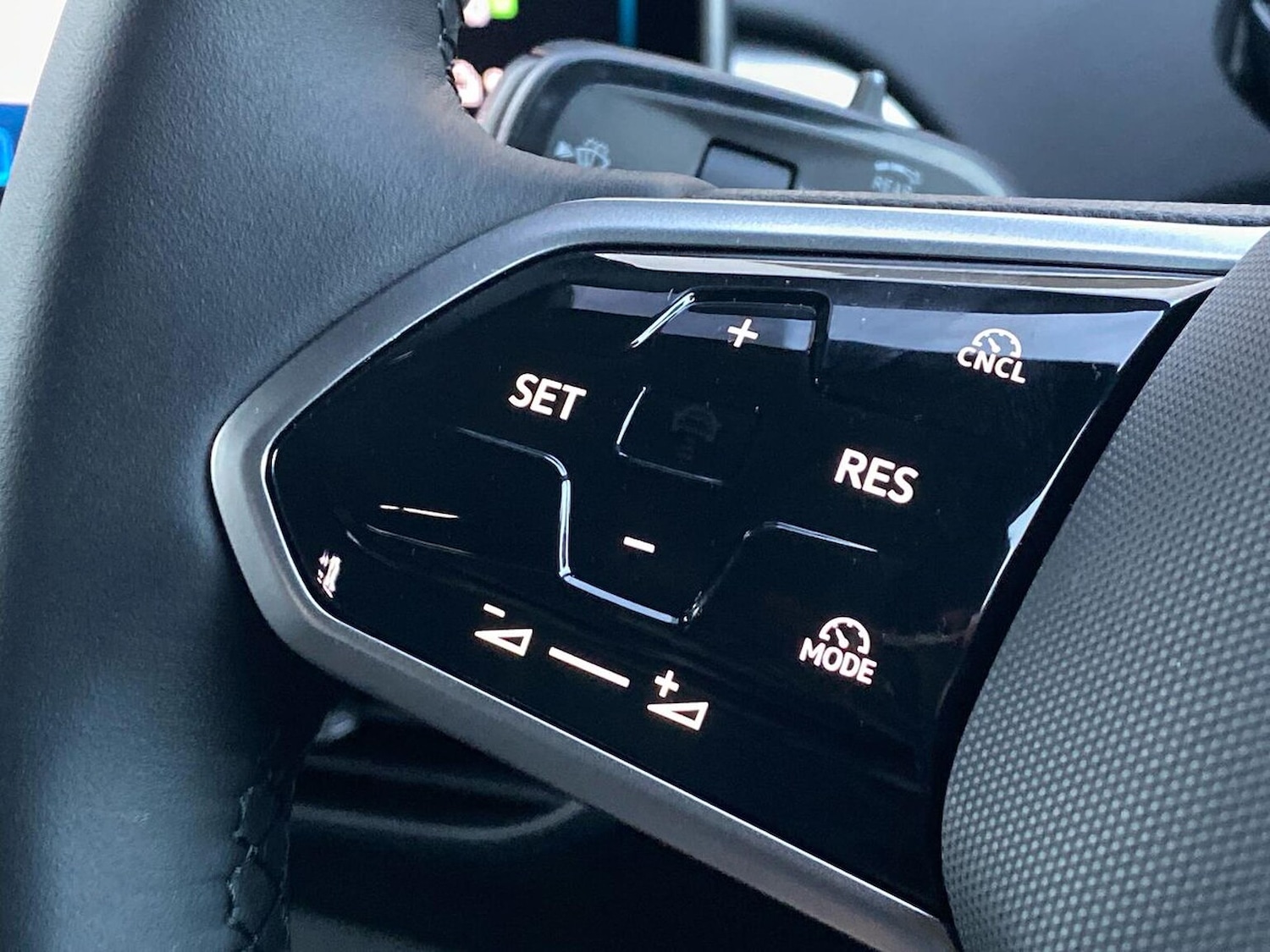 Used Volkswagen ID.4 2025 for sale - 76885042: Photo 27