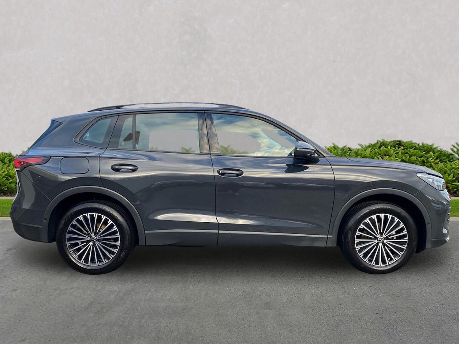 Used Volkswagen Tiguan 2025 for sale - 77896309: Photo 3