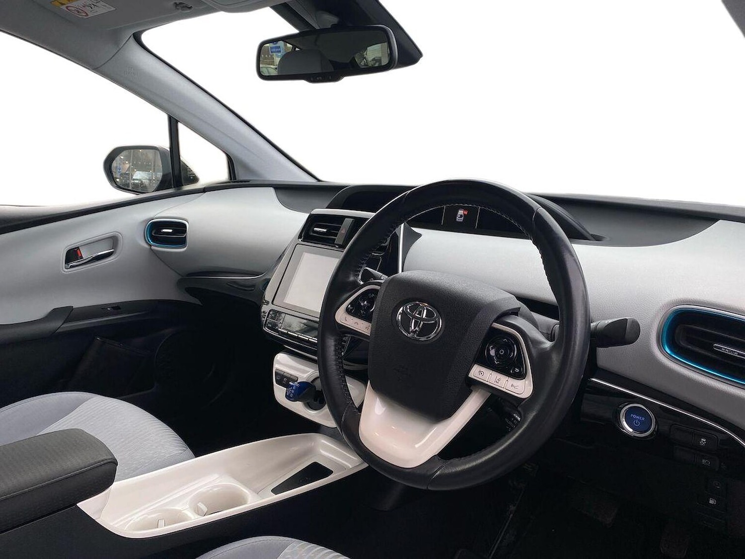 Used Toyota Prius 2018 for sale - 77759339: Photo 11