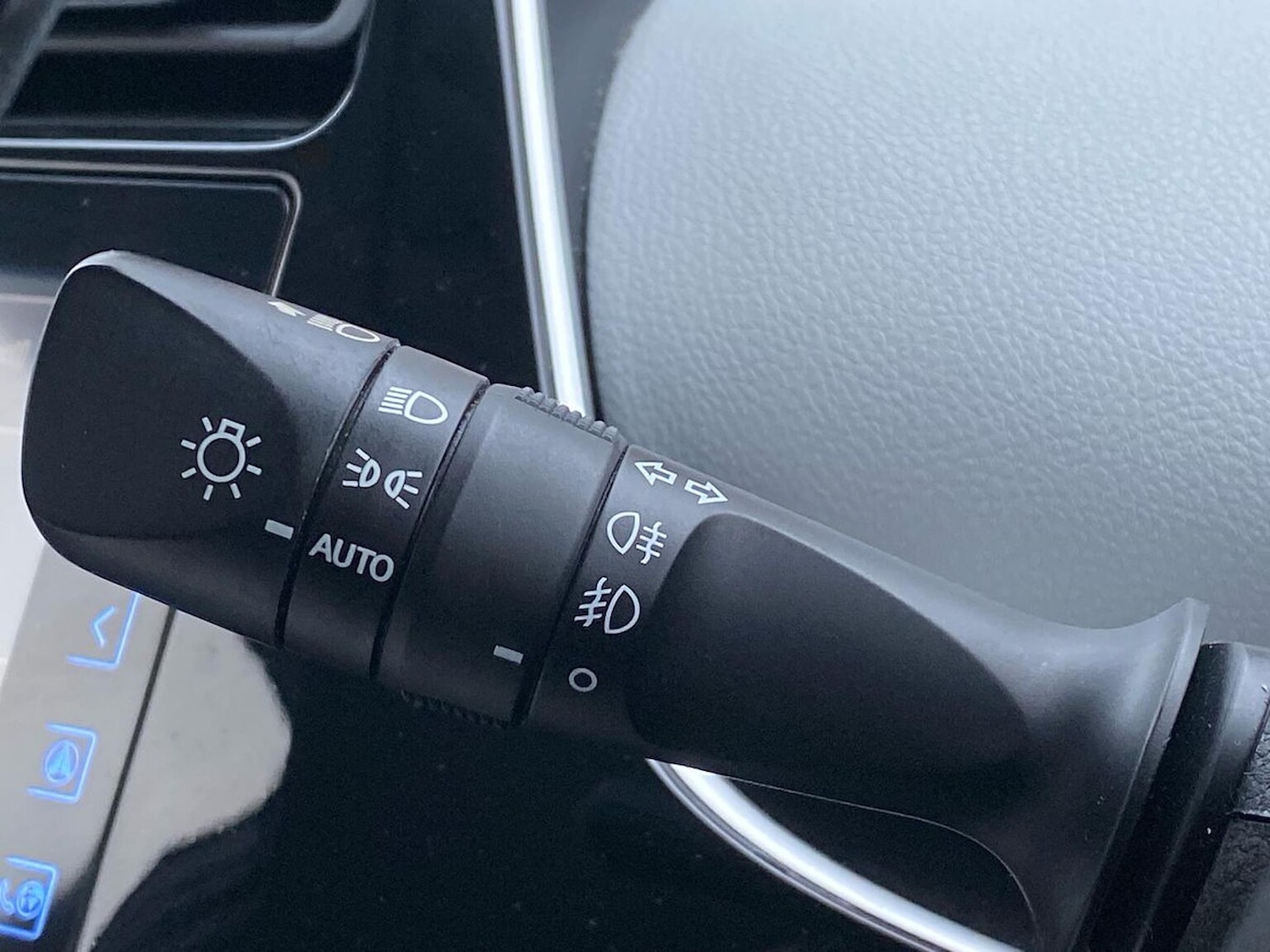 Used Toyota Prius 2018 for sale - 77759339: Photo 19