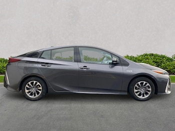 Used Toyota Prius 2018 for sale - 77759339: Photo
