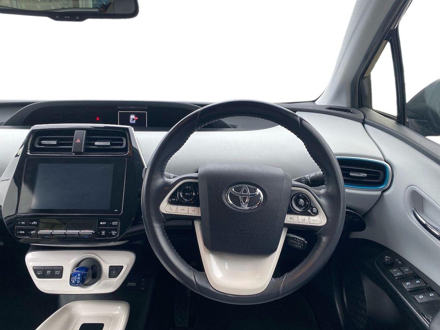 Used Toyota Prius 2018 for sale - 77759339: Photo 7