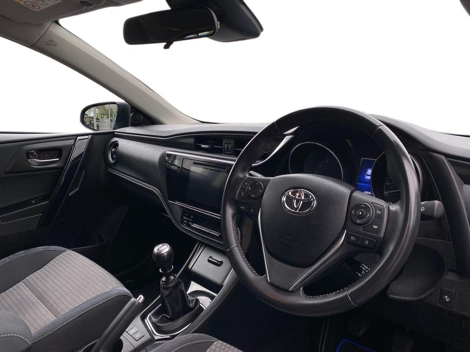 Used Toyota Auris 2017 for sale - 76134234: Photo 15