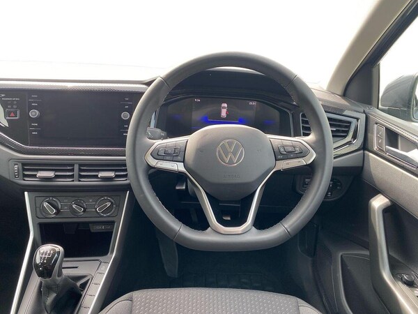 Used Volkswagen Polo 2024 for sale - 75557397: Photo 9