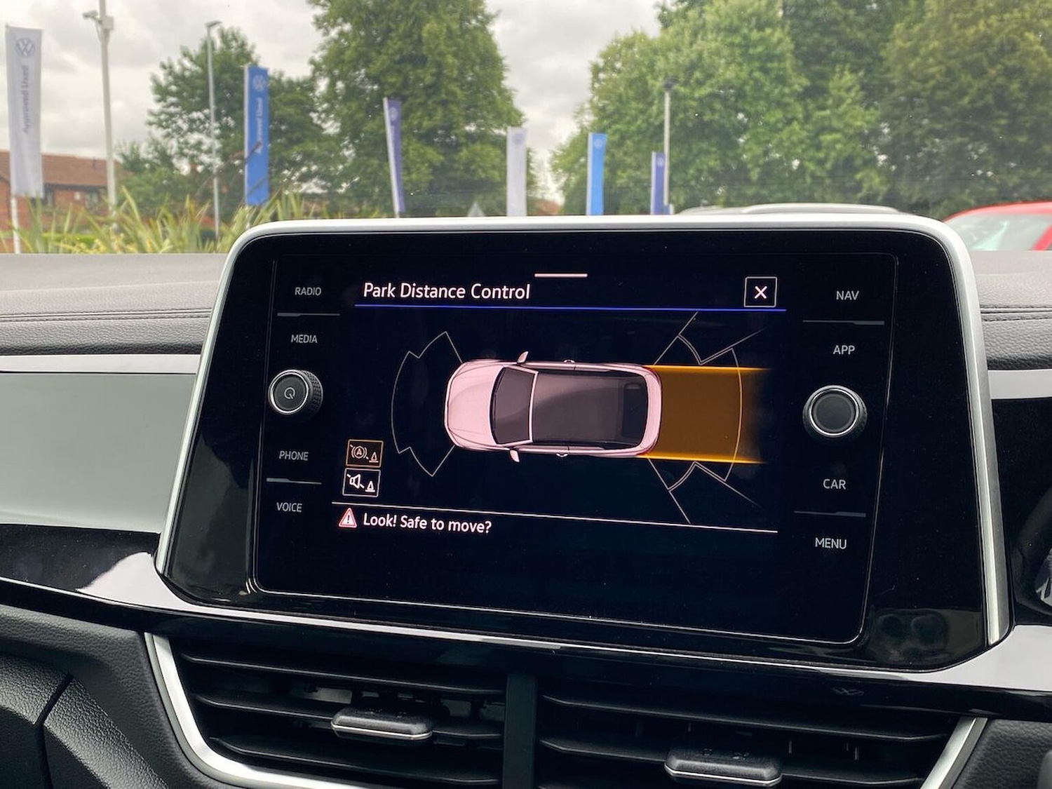 Used Volkswagen T-Roc 2025 for sale - 76134159: Photo 23