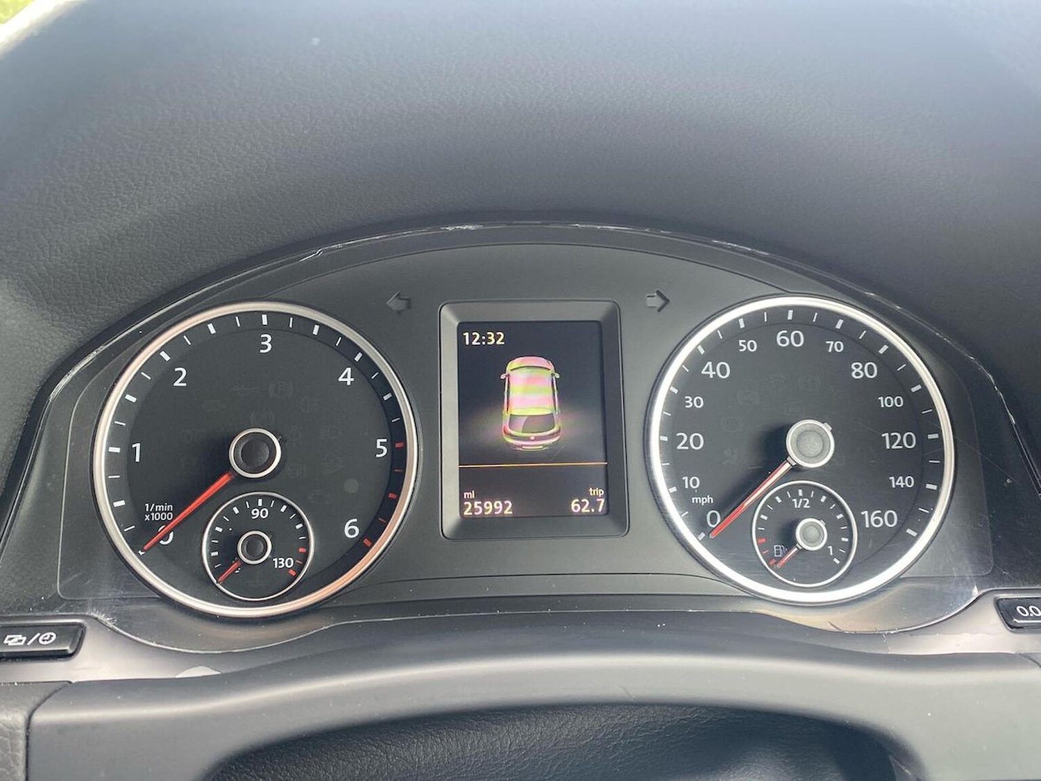 Used Volkswagen Tiguan 2016 for sale - 76588599: Photo 10