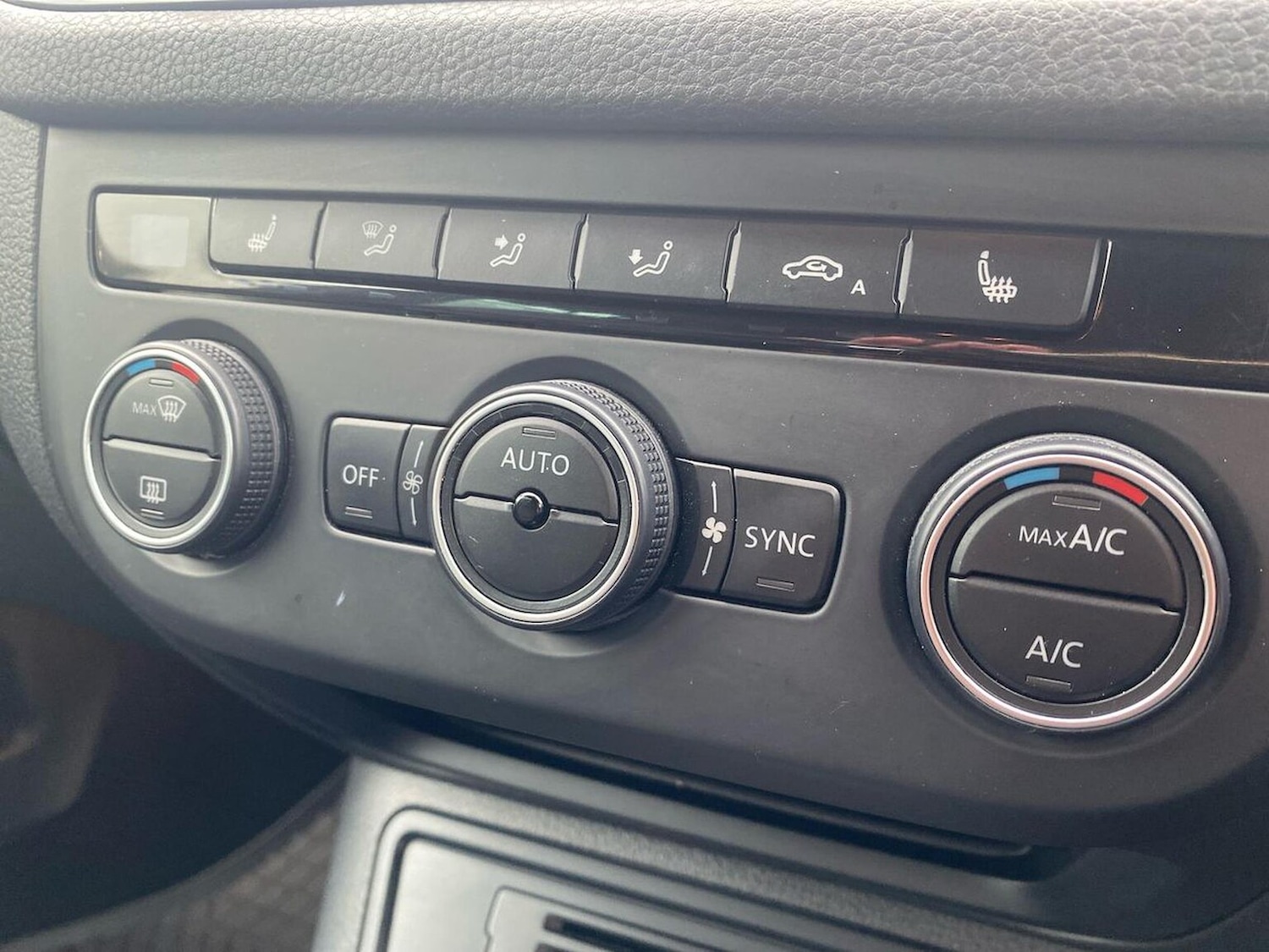 Used Volkswagen Tiguan 2016 for sale - 76588599: Photo 12