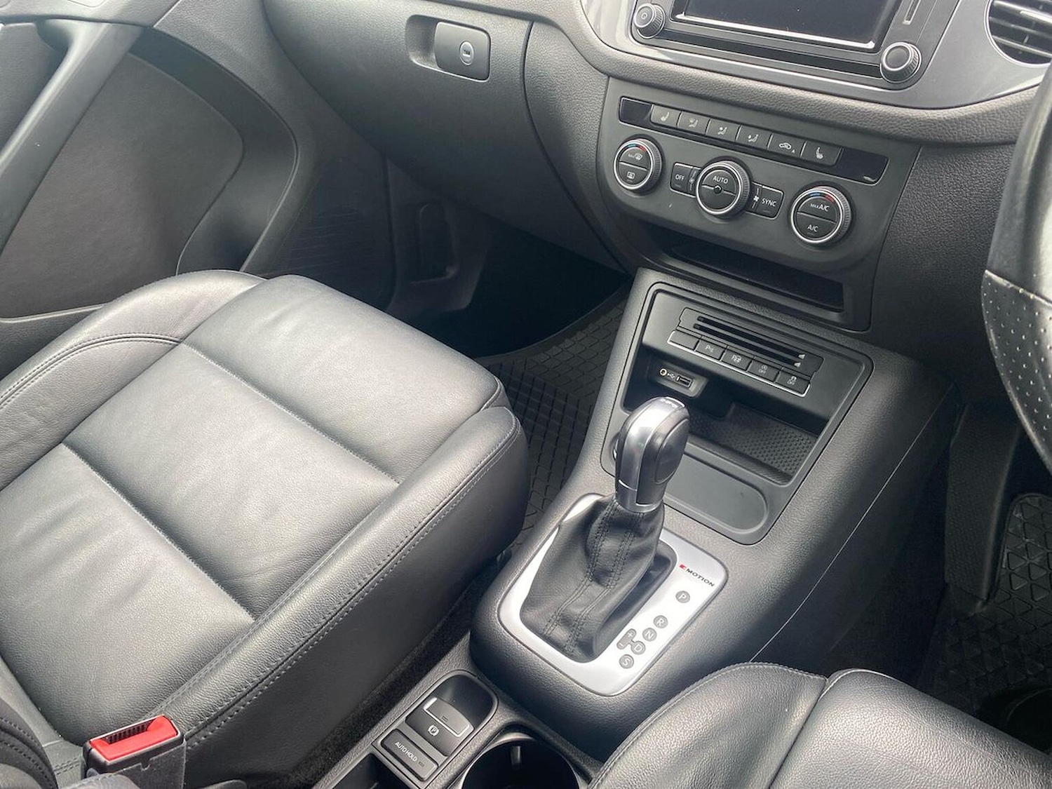 Used Volkswagen Tiguan 2016 for sale - 76588599: Photo 13