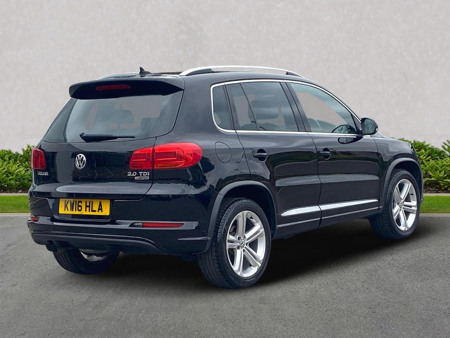 Used Volkswagen Tiguan 2016 for sale - 76588599: Photo 18
