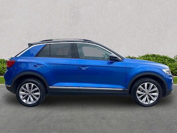 Used Volkswagen T-Roc 2021 for sale - 78332525: Photo