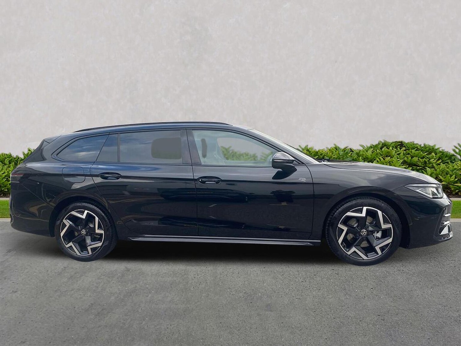 Used Volkswagen Passat 2025 for sale - 76149504: Photo 3