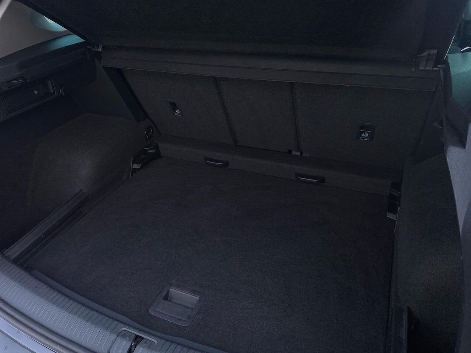 Used Volkswagen Tiguan 2019 for sale - 77656157: Photo 17