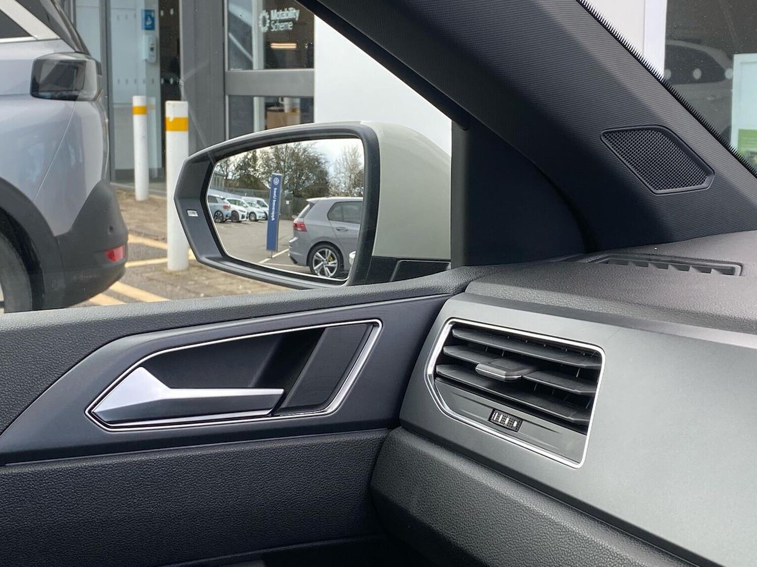 Used Volkswagen Polo 2024 for sale - 78195558: Photo 24