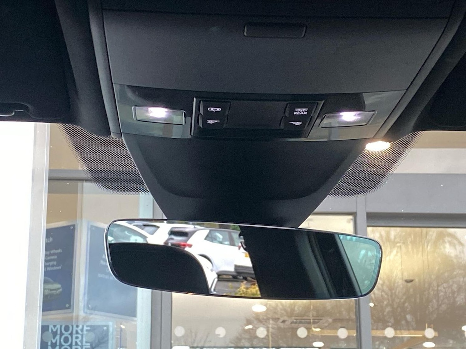 Used Volkswagen Tiguan 2023 for sale - 76777321: Photo 14