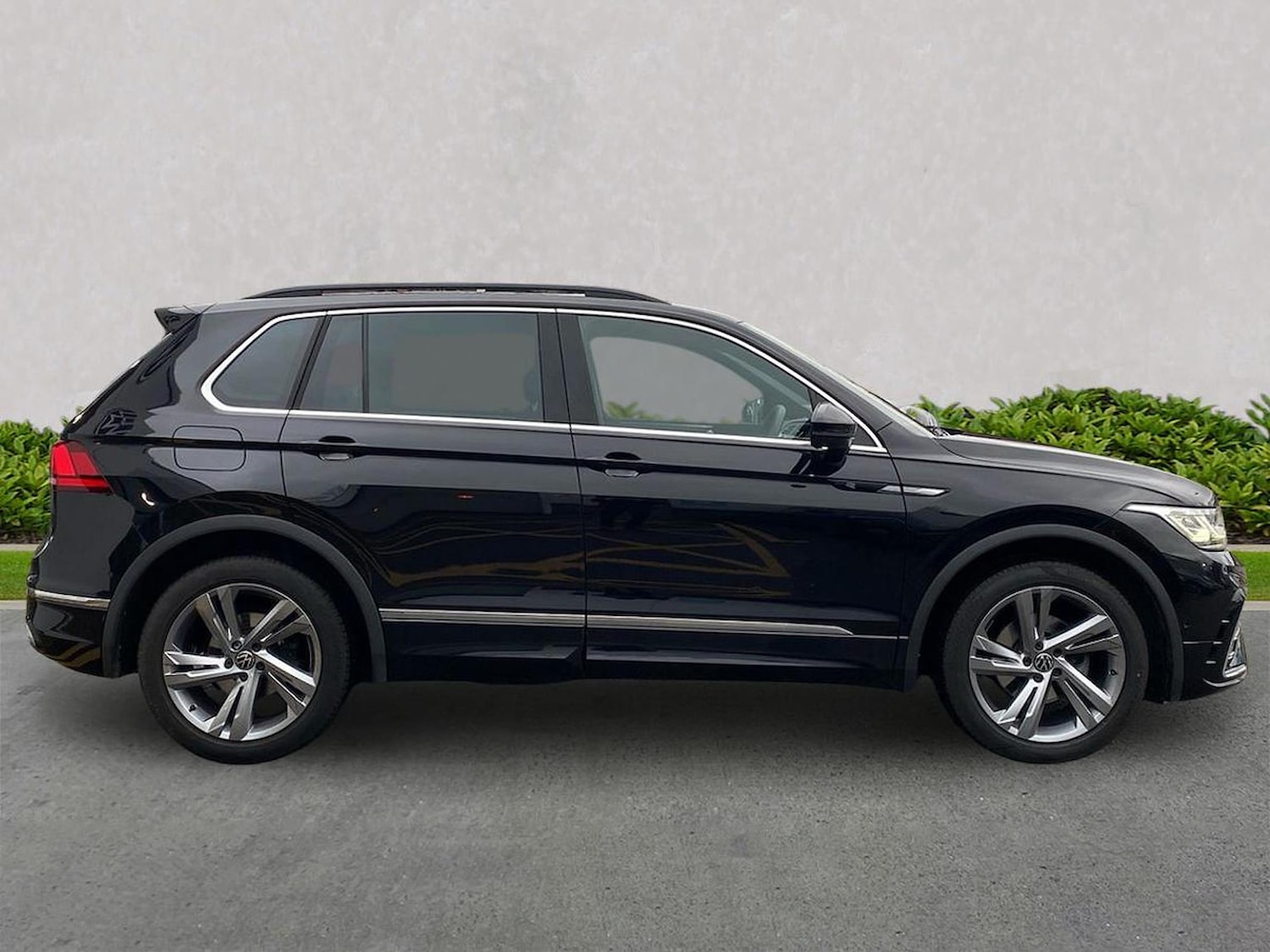 Used Volkswagen Tiguan 2023 for sale - 76777321: Photo 3