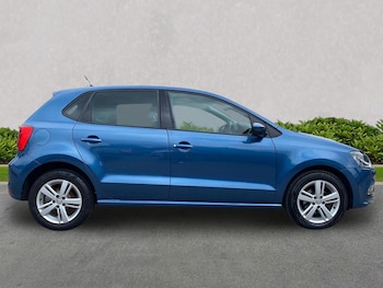 Used Volkswagen Polo 2016 for sale - 79120305: Photo