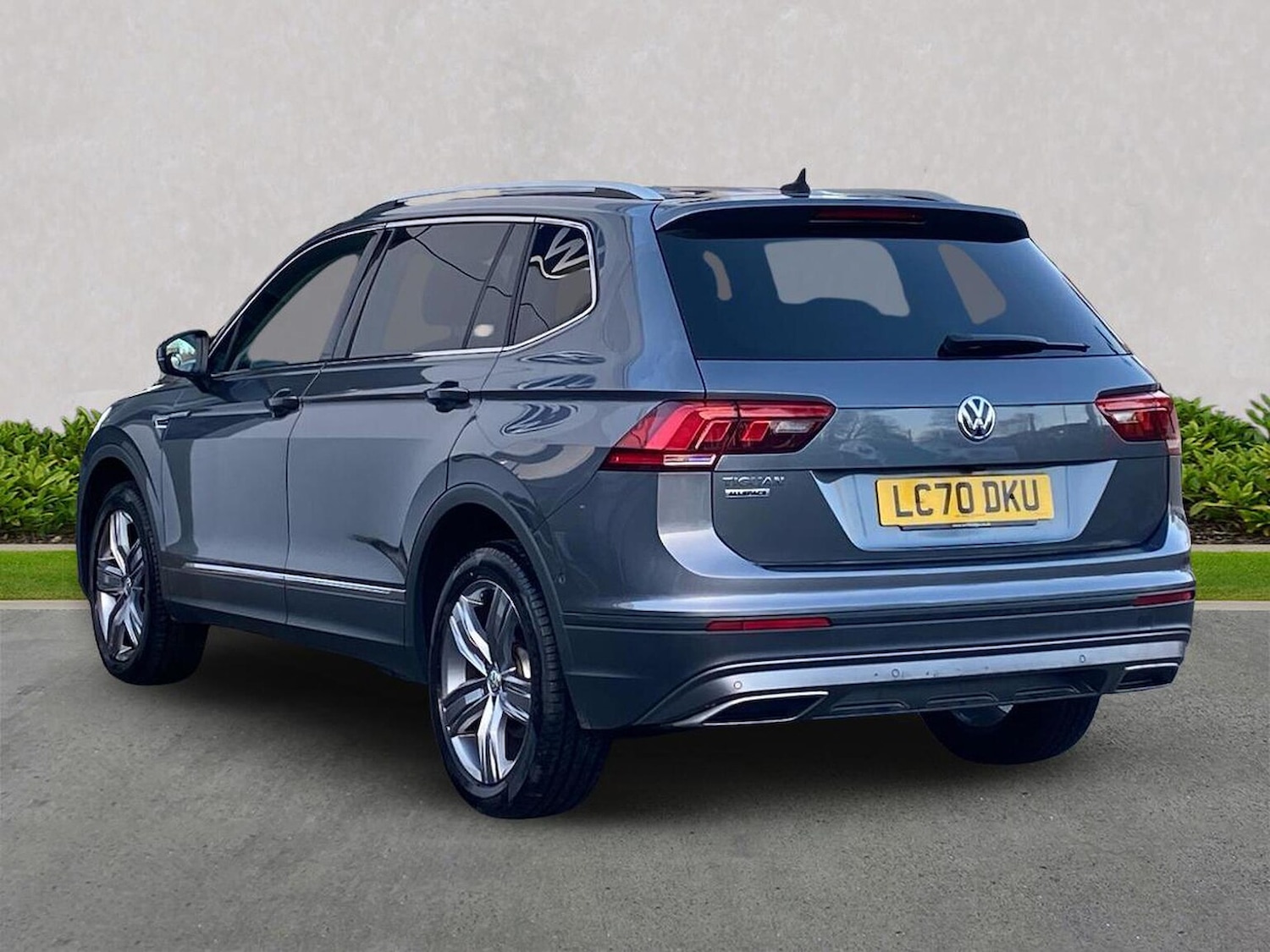 Used Volkswagen Tiguan Allspace 2020 for sale - 76785254: Photo 2