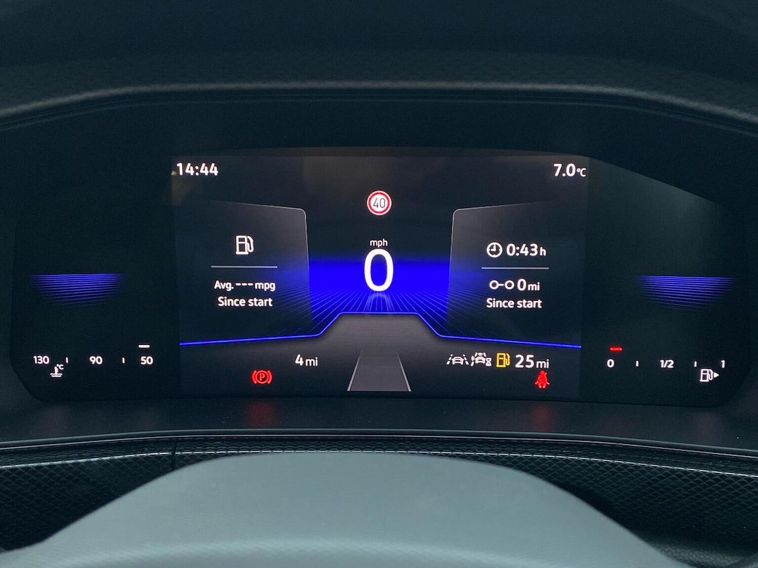 Used Volkswagen T-Cross 2025 for sale - 77487637: Photo 10