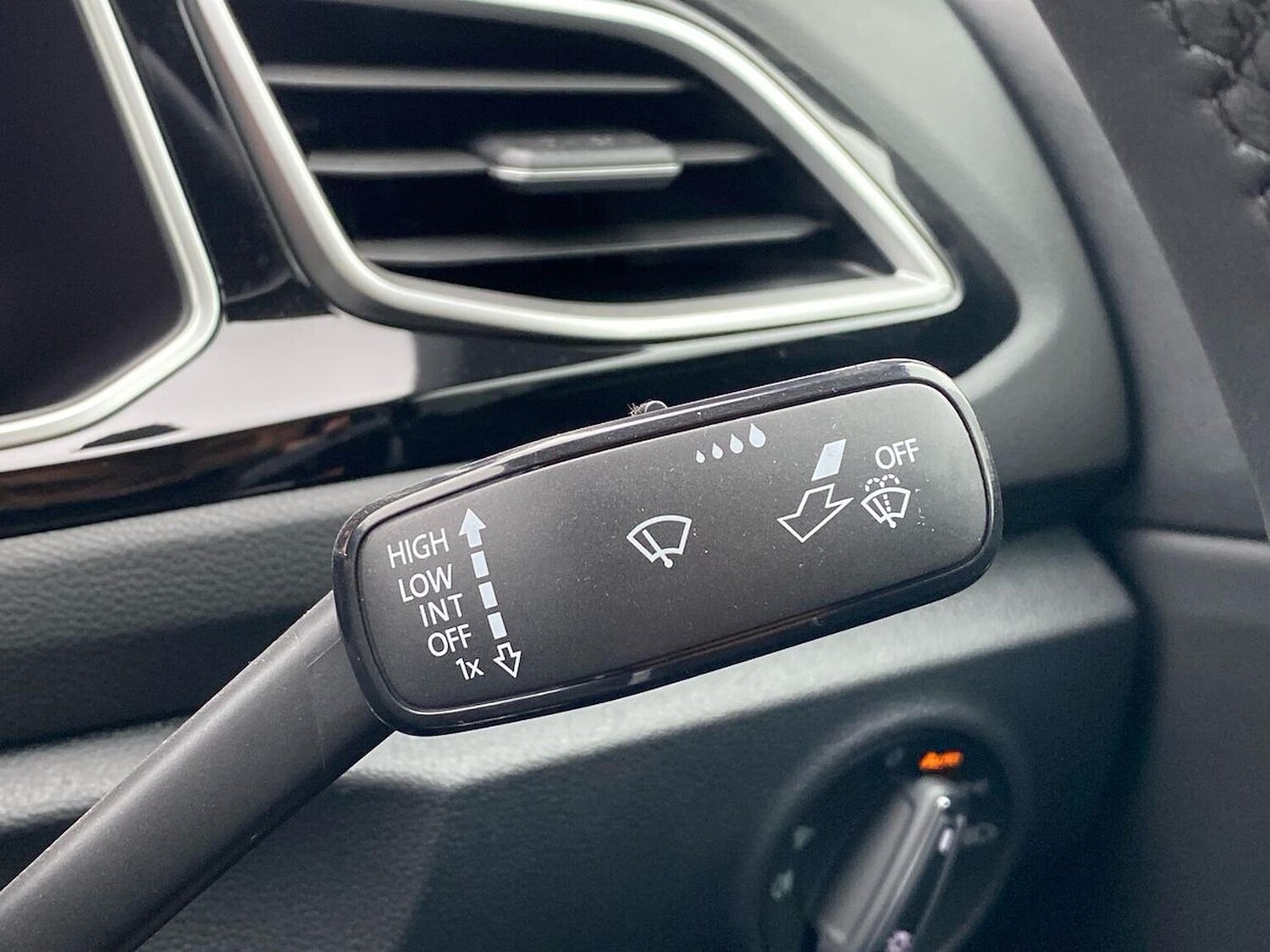 Used Volkswagen T-Roc 2025 for sale - 77487706: Photo 28