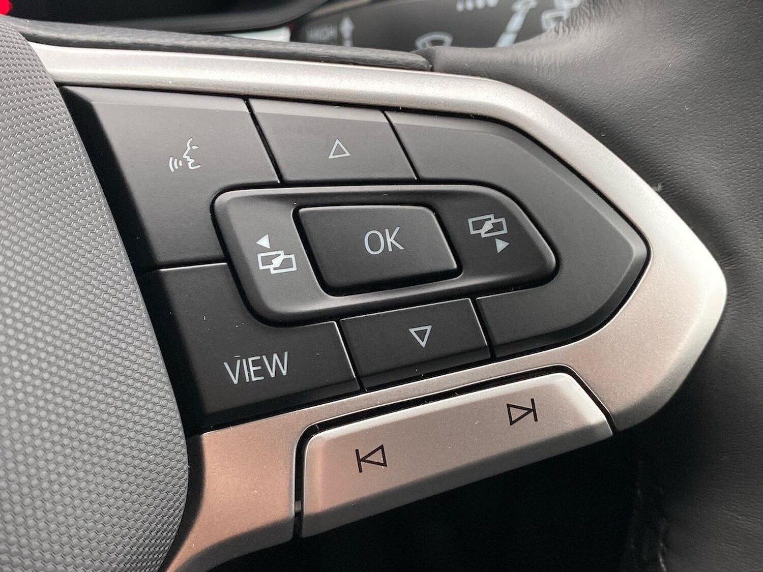 Used Volkswagen T-Roc 2026 for sale - 78195780: Photo 25