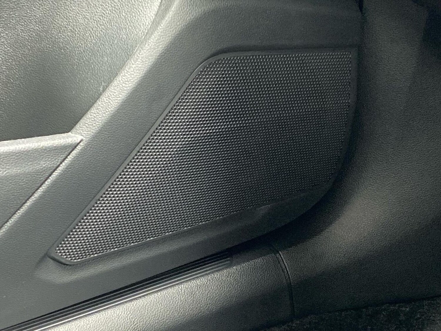 Used Volkswagen T-Roc 2026 for sale - 78195780: Photo 29