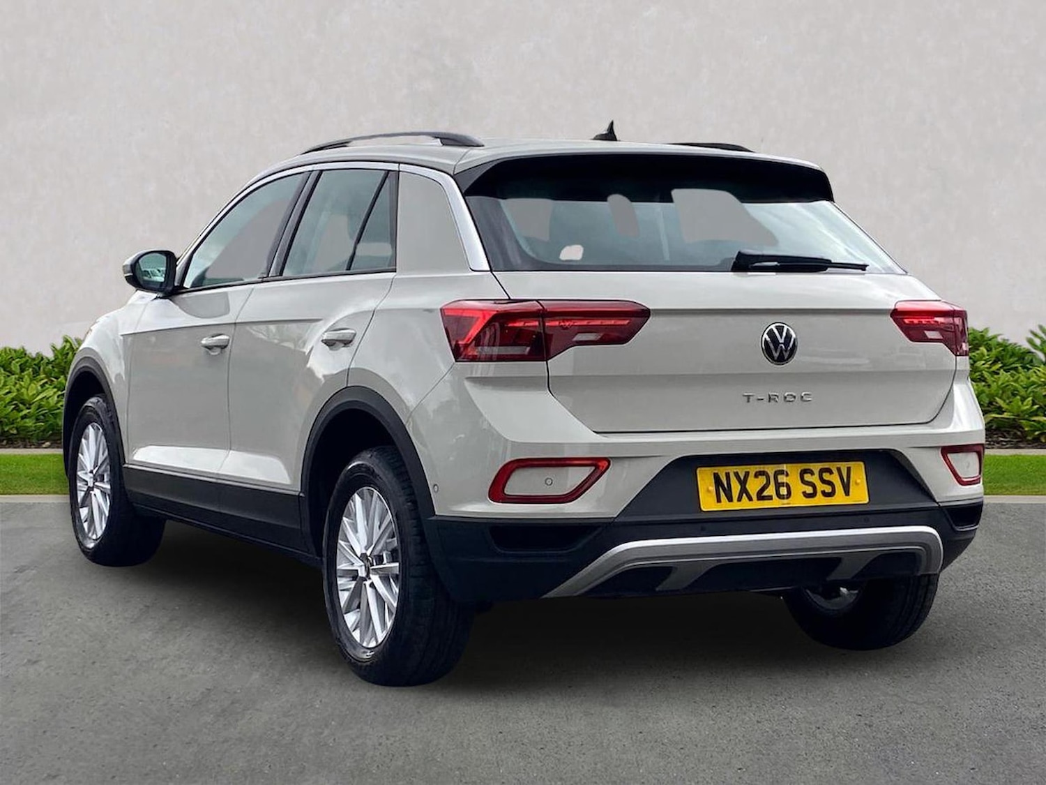 Used Volkswagen T-Roc 2026 for sale - 78195705: Photo 2