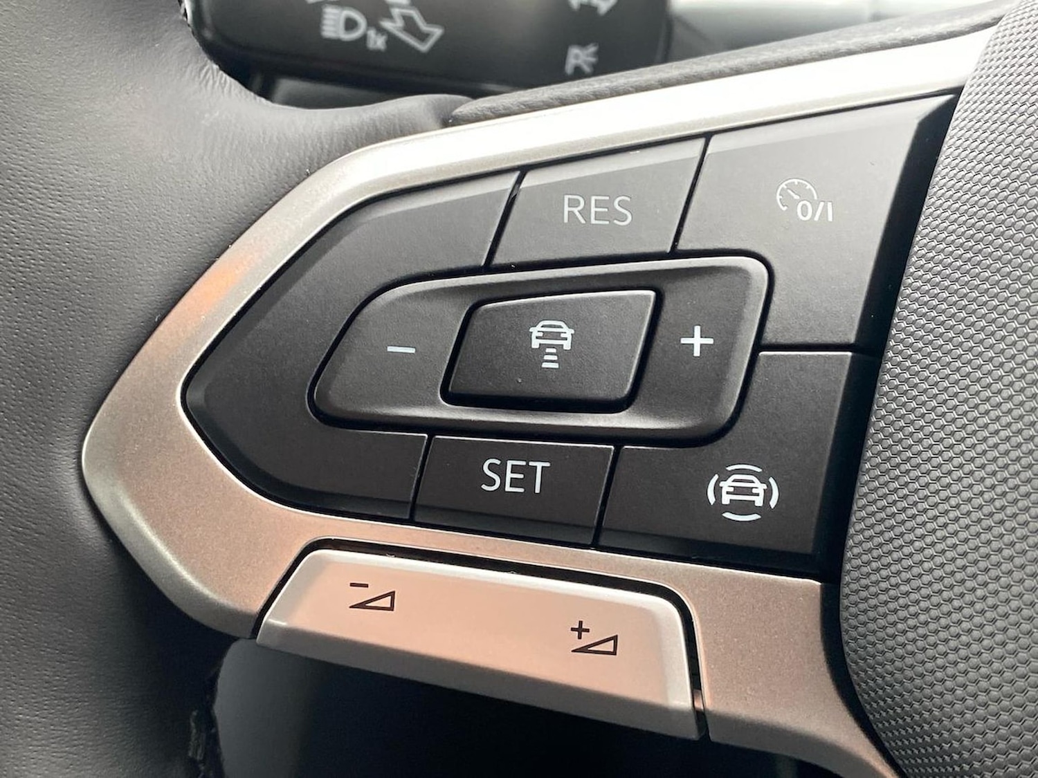 Used Volkswagen T-Roc 2026 for sale - 78195705: Photo 24