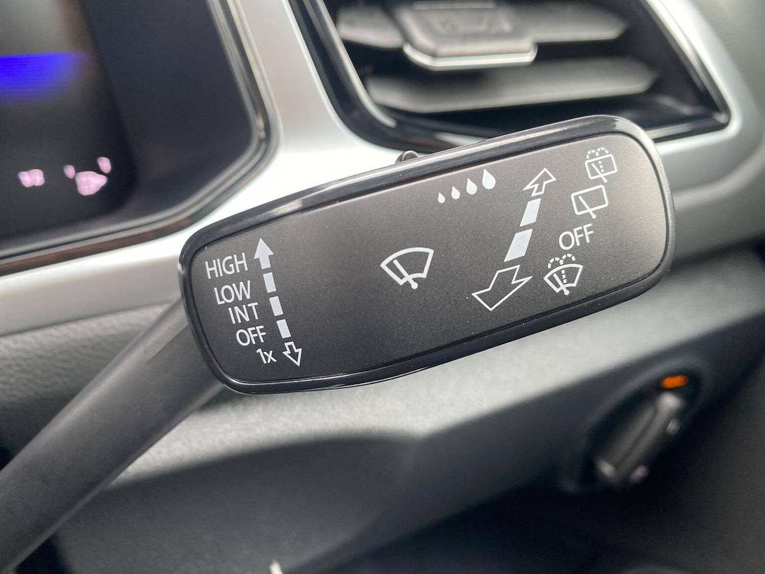 Used Volkswagen T-Roc 2026 for sale - 78195705: Photo 25