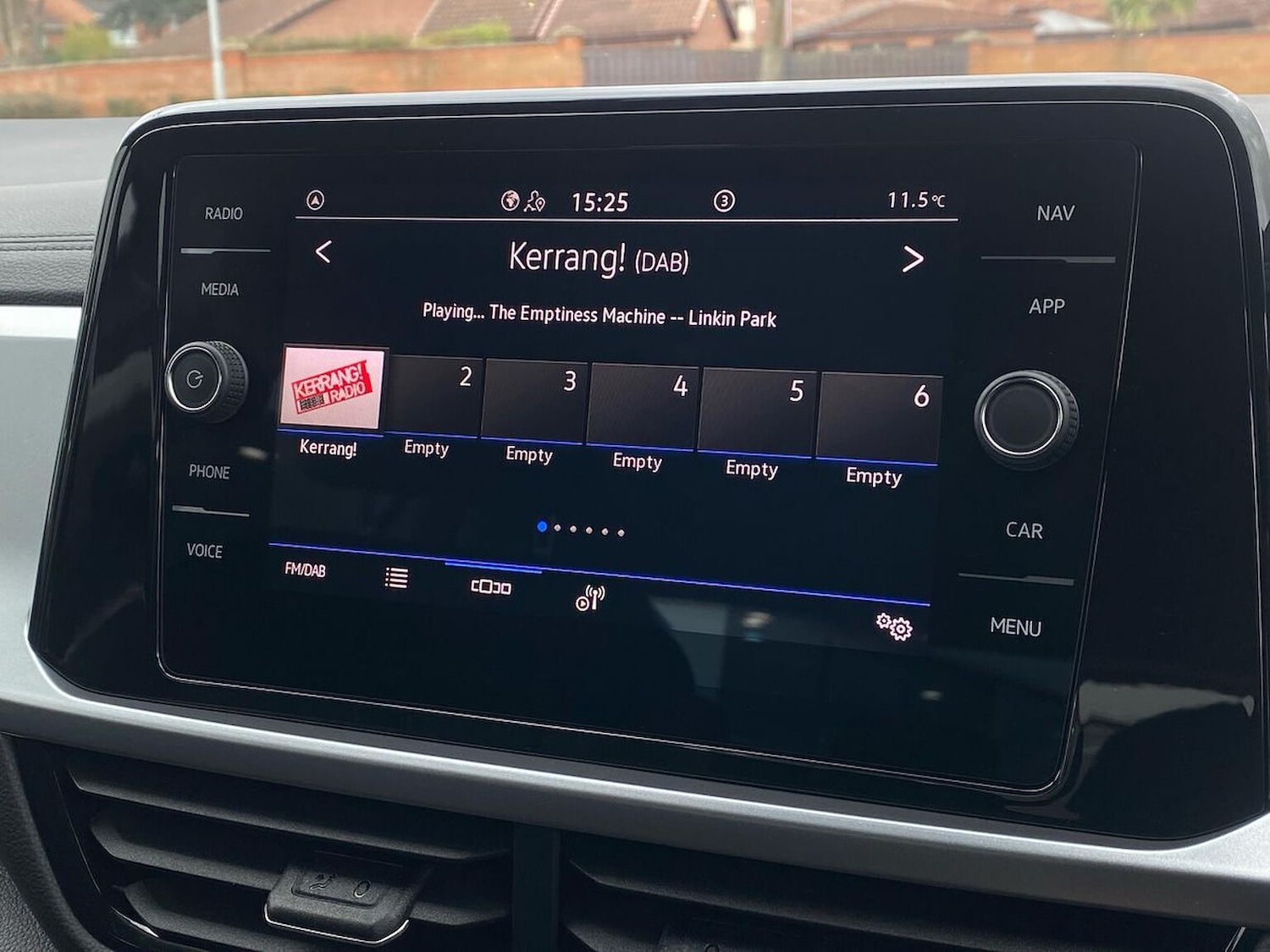 Used Volkswagen T-Roc 2026 for sale - 78195705: Photo 9