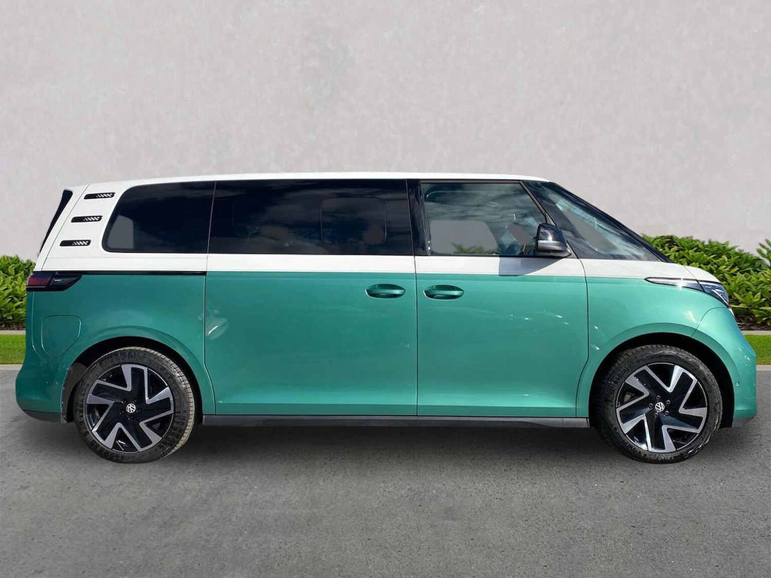 Used Volkswagen ID.Buzz 2025 for sale - 78144523: Photo 3