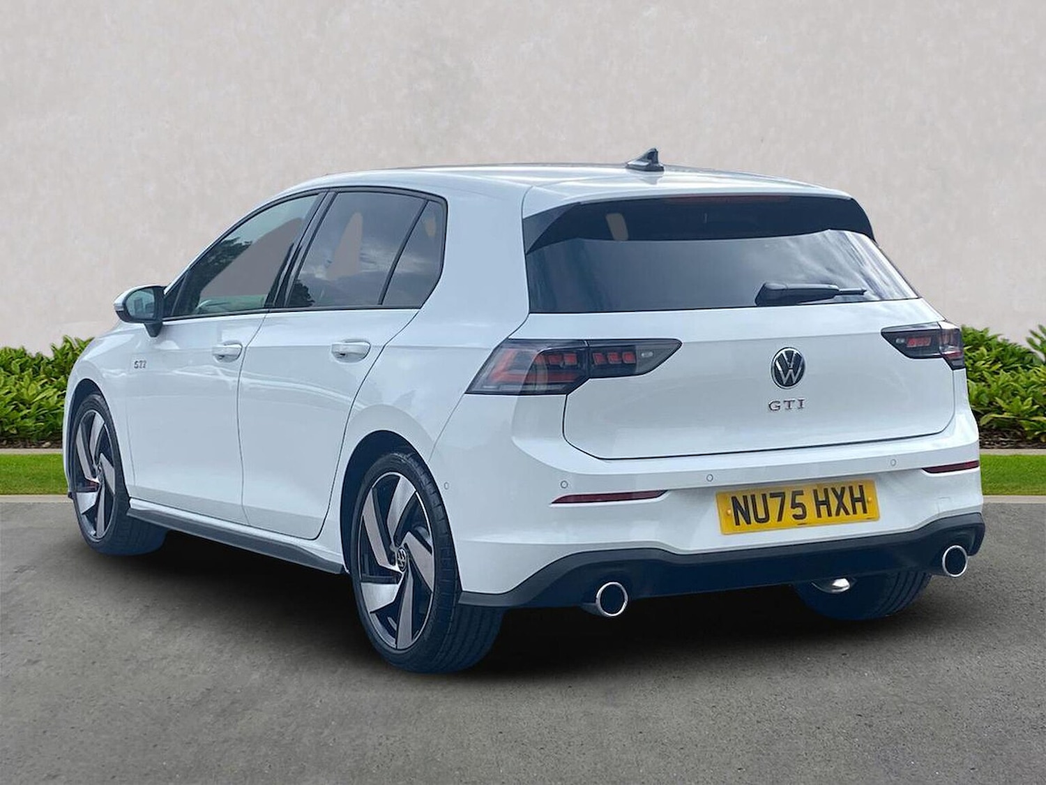 Used Volkswagen Golf 2025 for sale - 76149511: Photo 2