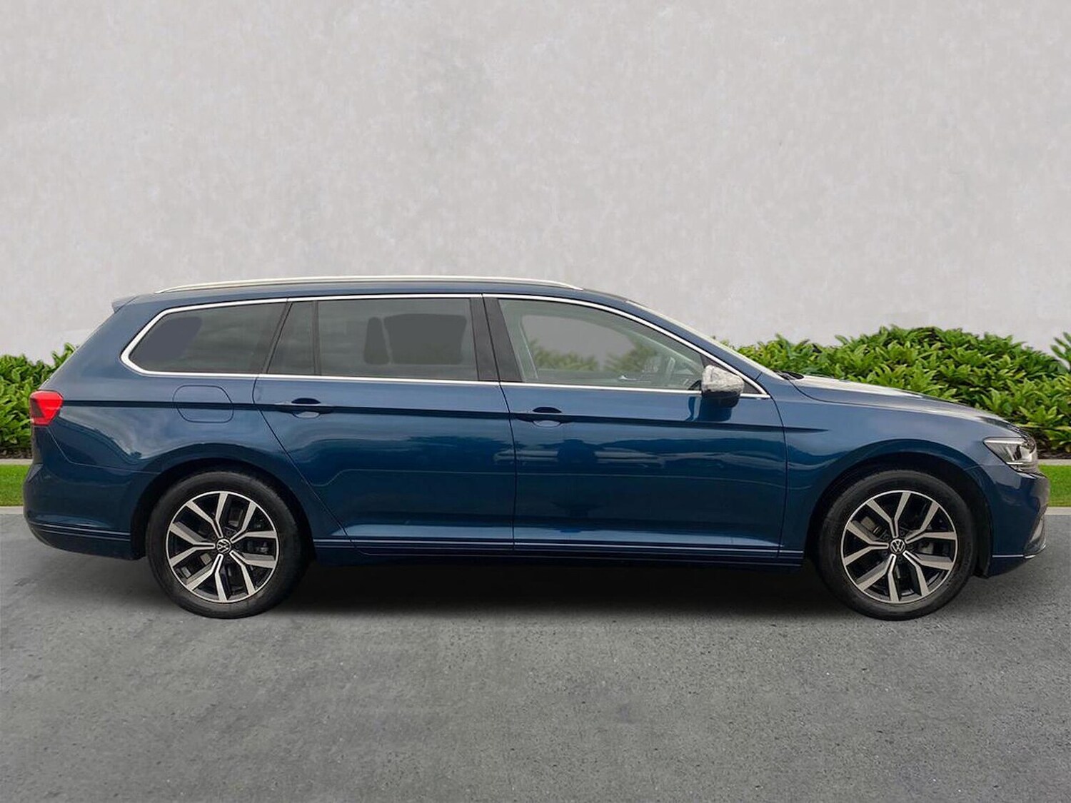 Used Volkswagen Passat 2022 for sale - 76134235: Photo 3