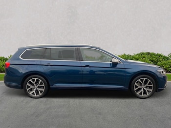 Used Volkswagen Passat 2022 for sale - 76134235: Photo 3