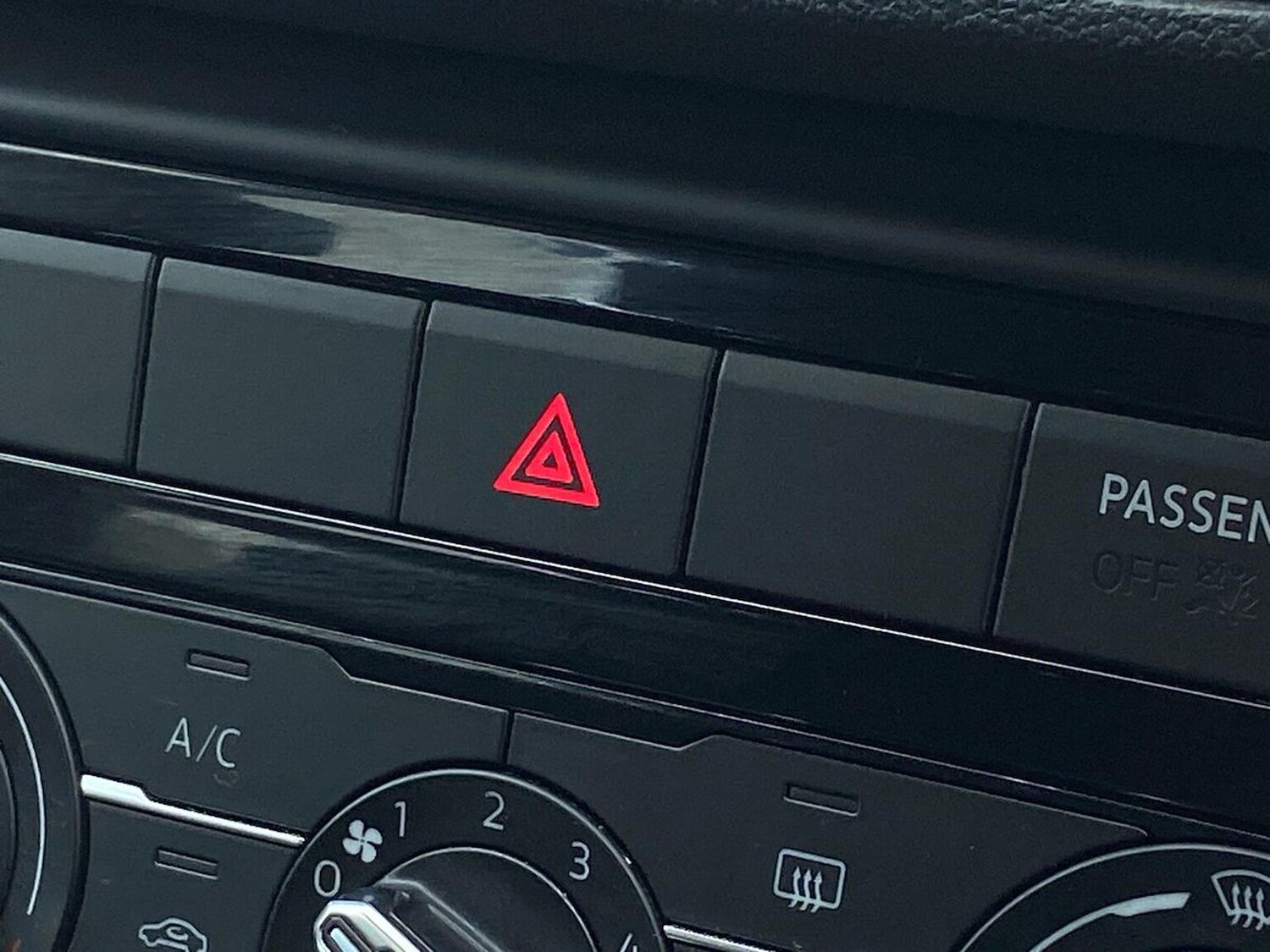 Used Volkswagen T-Cross 2022 for sale - 76396893: Photo 22