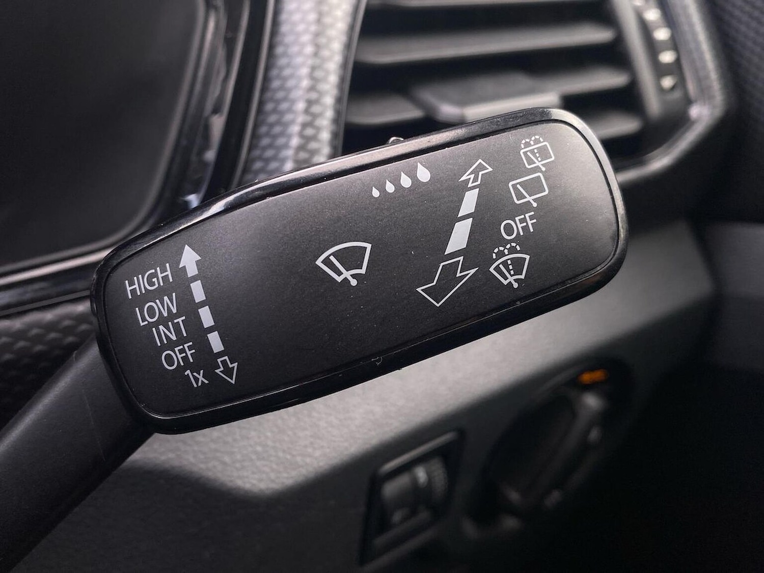 Used Volkswagen T-Cross 2022 for sale - 76396893: Photo 28