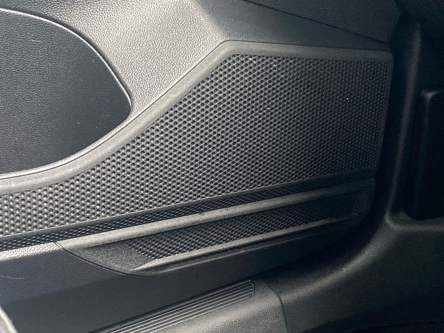 Used Volkswagen T-Cross 2022 for sale - 76396893: Photo 30