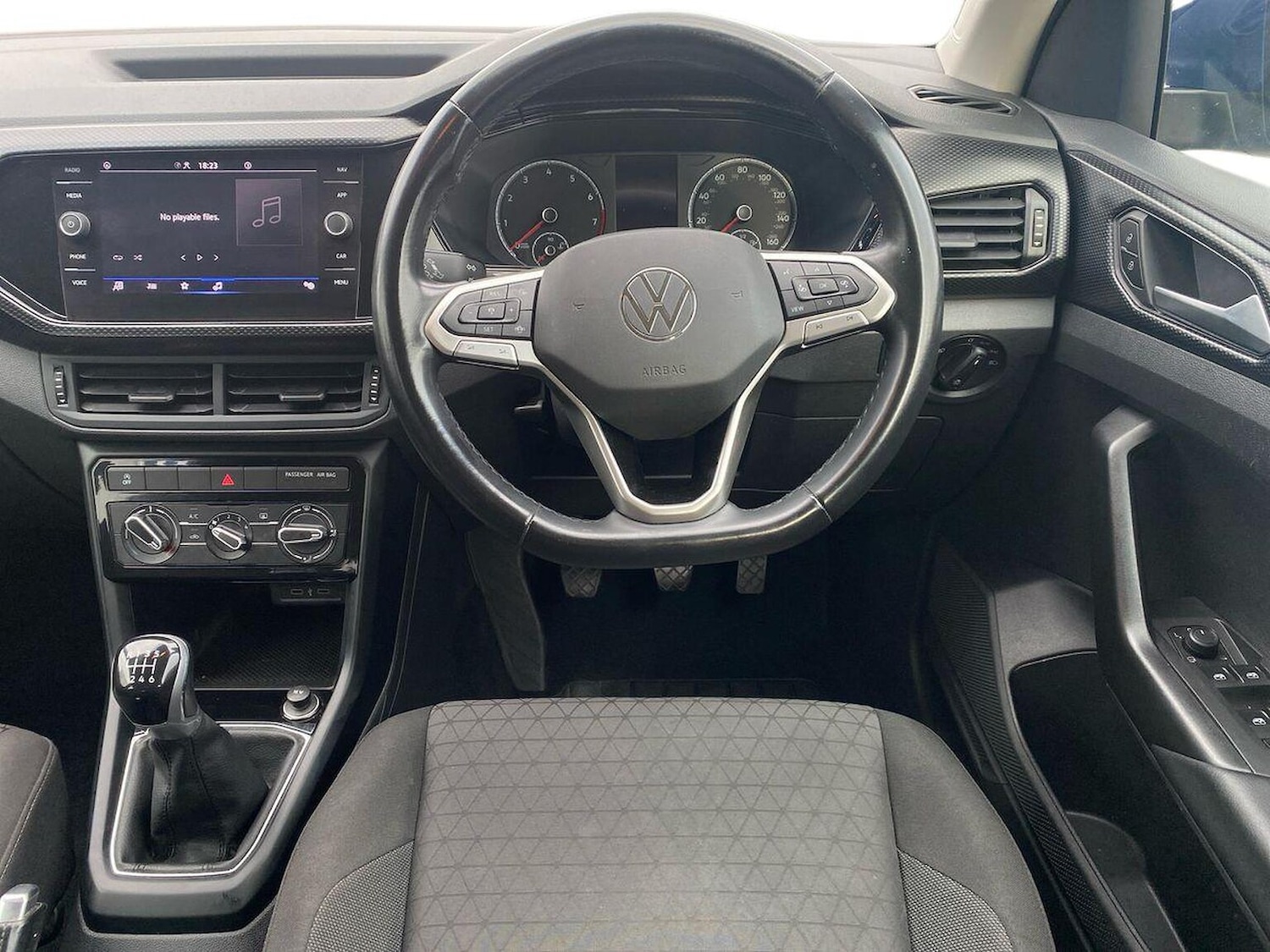Used Volkswagen T-Cross 2022 for sale - 76396893: Photo 9