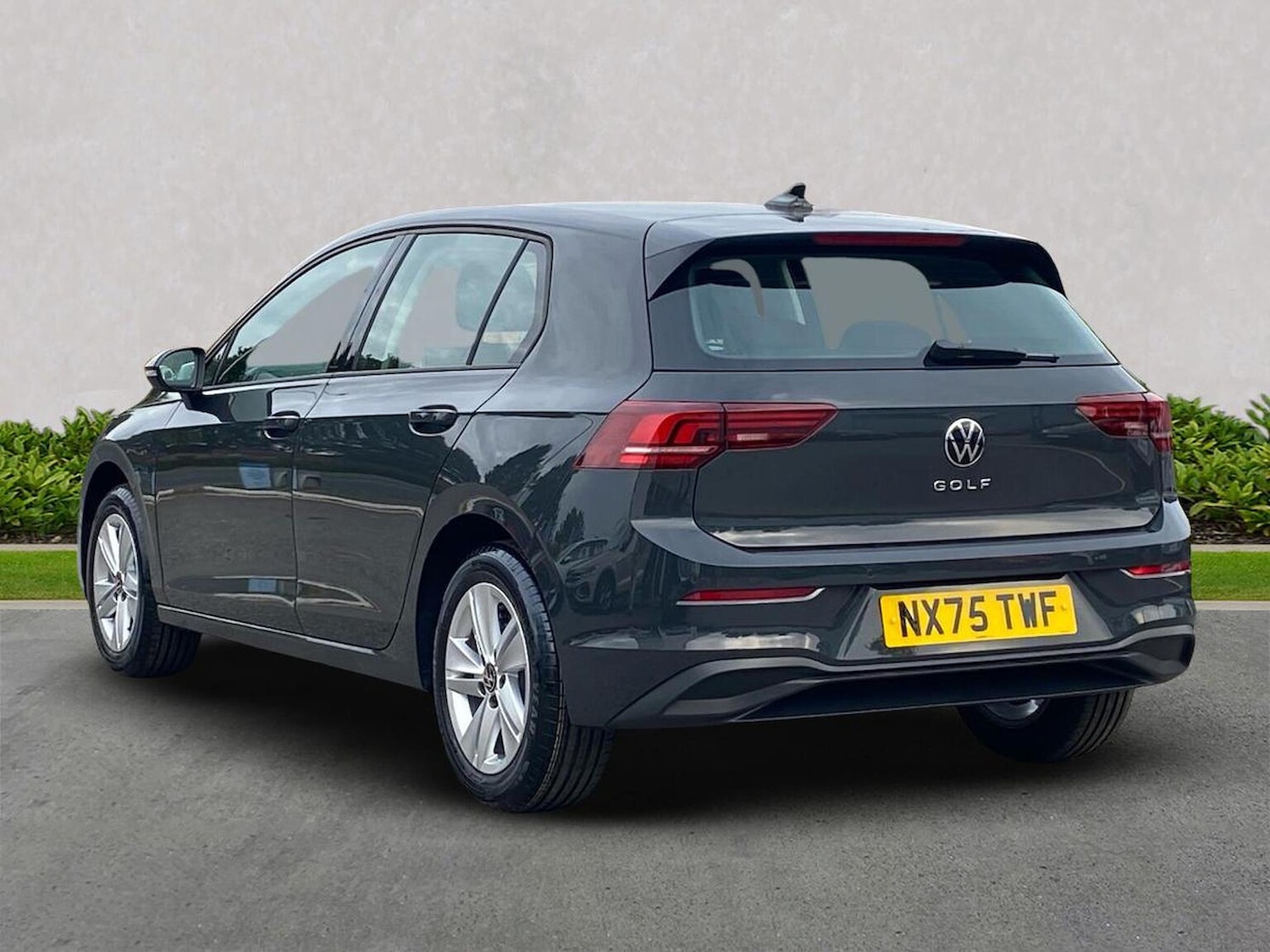 Used Volkswagen Golf 2025 for sale - 76101342: Photo 2