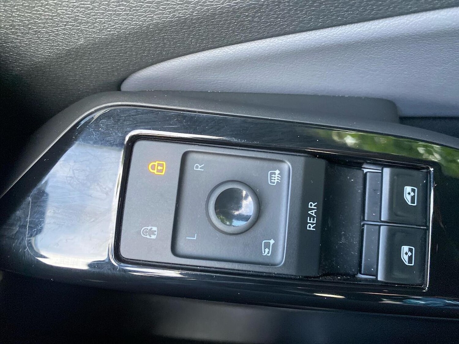 Used Volkswagen ID.4 2022 for sale - 76422303: Photo 21