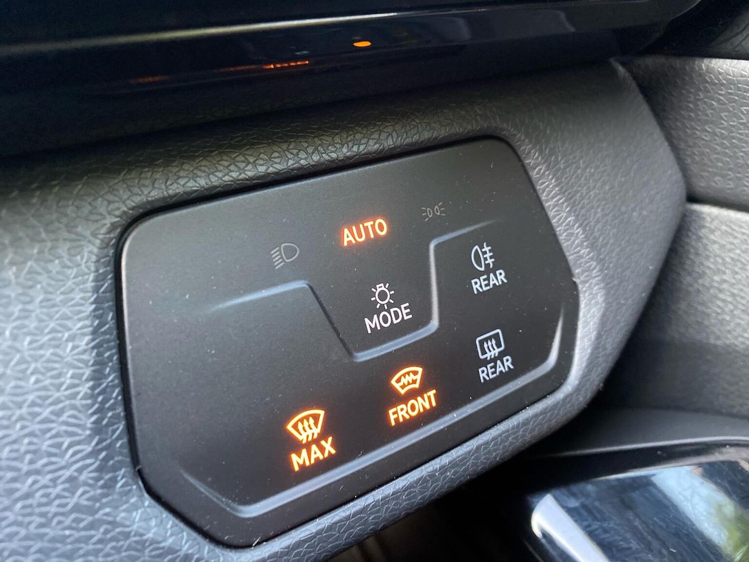 Used Volkswagen ID.4 2022 for sale - 76422303: Photo 22