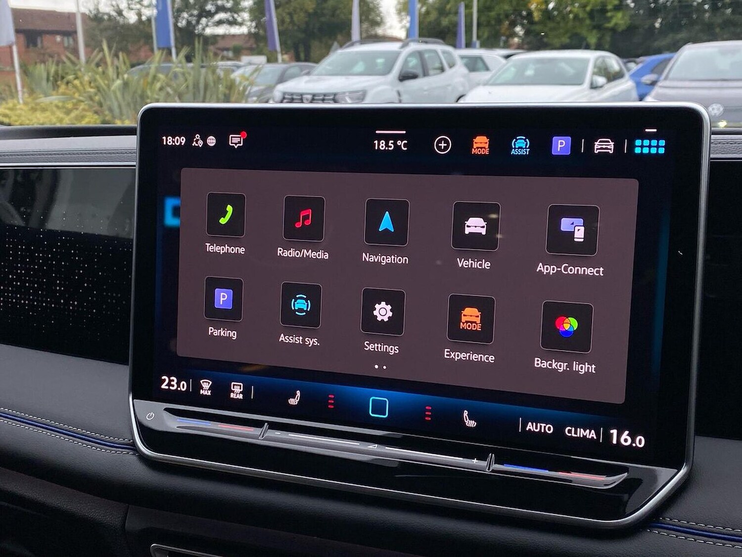 Used Volkswagen Tiguan 2025 for sale - 76134168: Photo 11