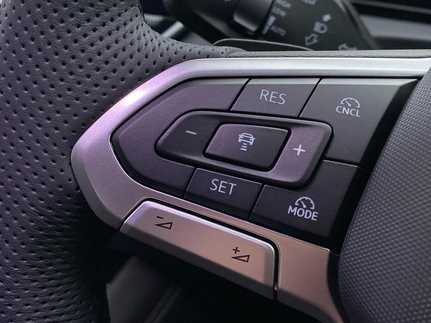 Used Volkswagen Tiguan 2025 for sale - 76134168: Photo 27