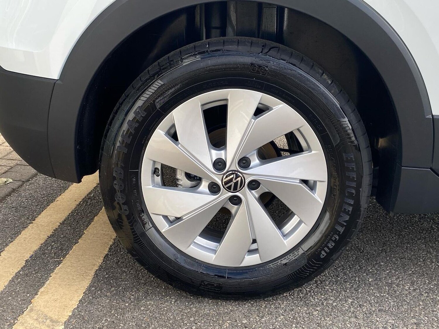 Used Volkswagen T-Cross 2025 for sale - 76231775: Photo 6