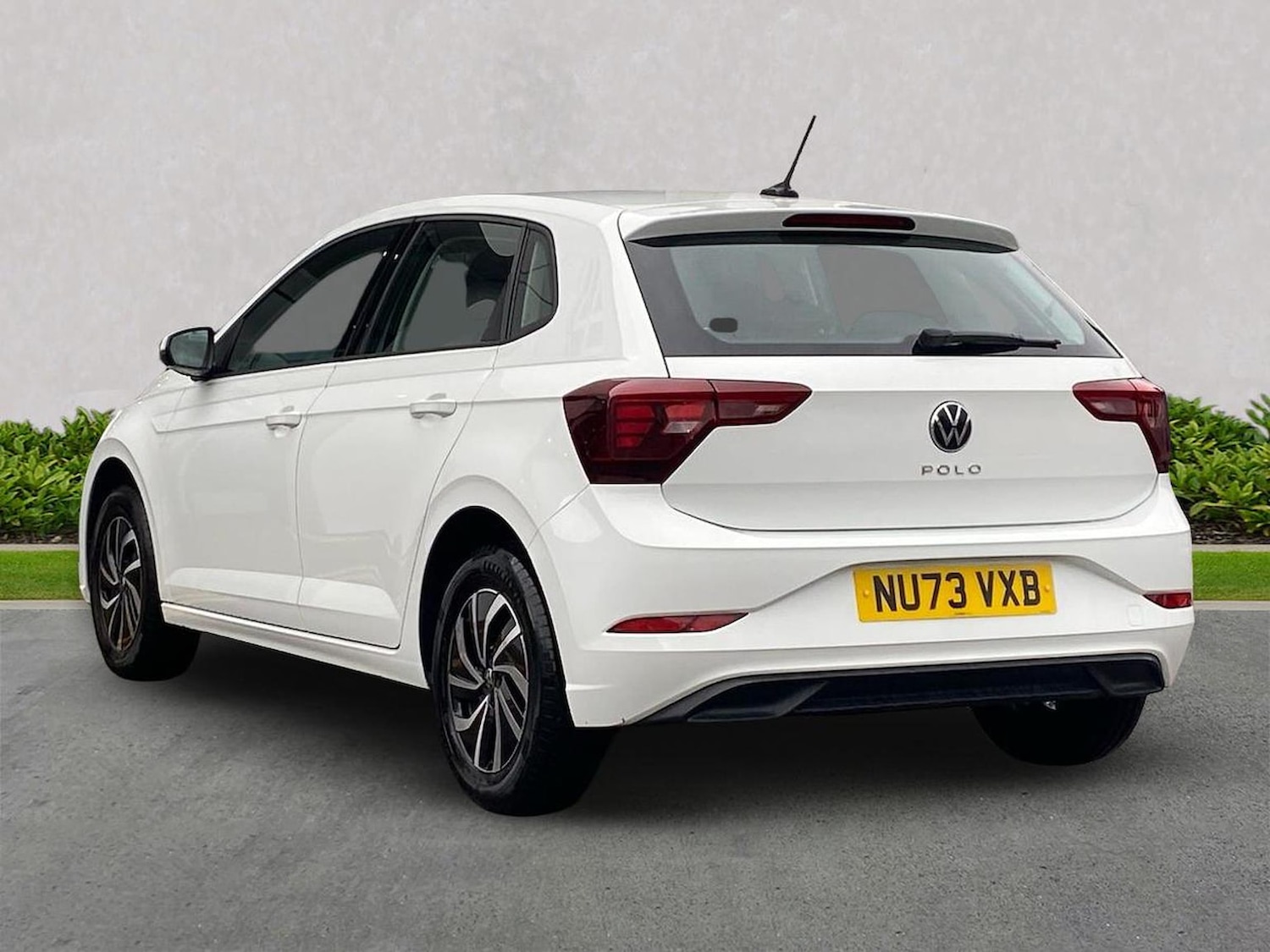 Used Volkswagen Polo 2023 for sale - 76770071: Photo 2