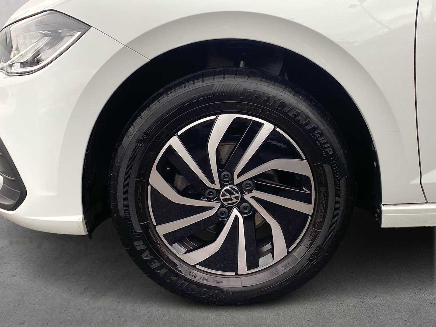 Used Volkswagen Polo 2023 for sale - 76770071: Photo 6